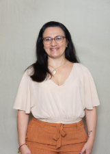 PROFESSORA ADRIANA DE PAULA 2024 - PETRÓPOLIS